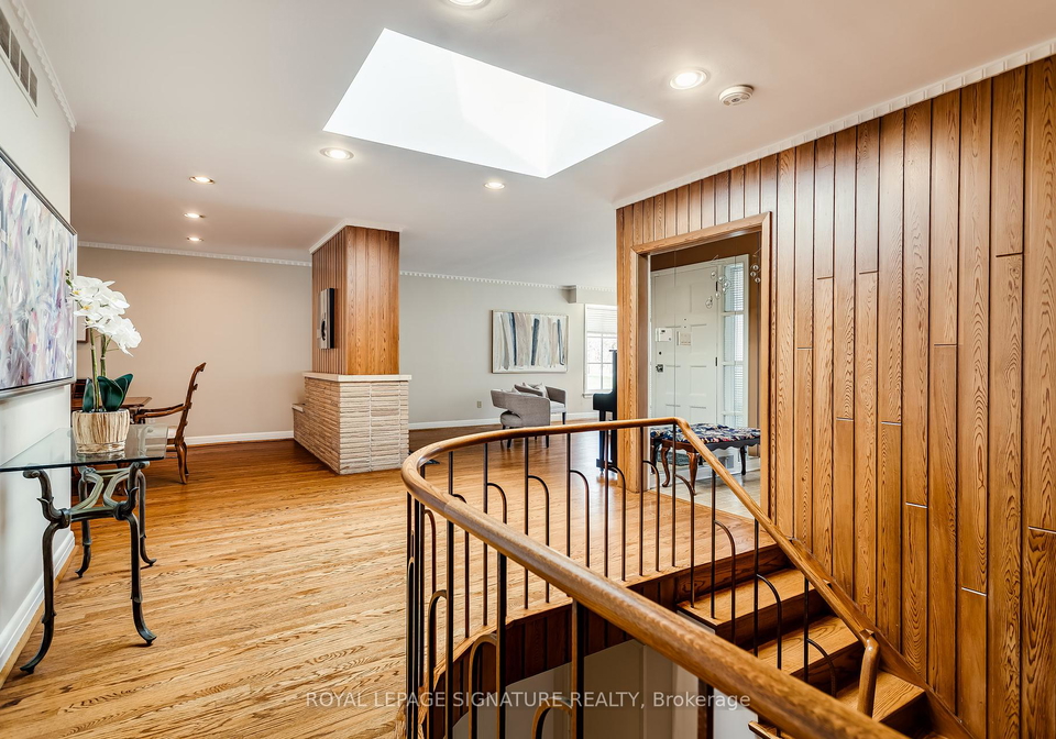 8-honeywell-place-north-york-ontario-c12236565
