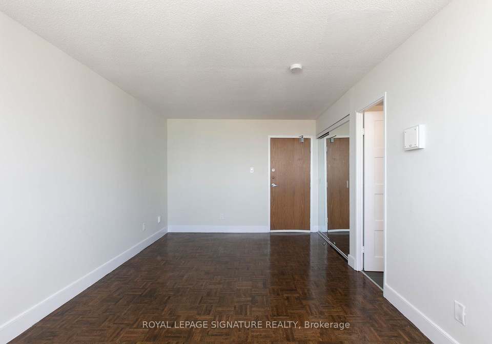 33-isabella-street-toronto-ontario-c12236620