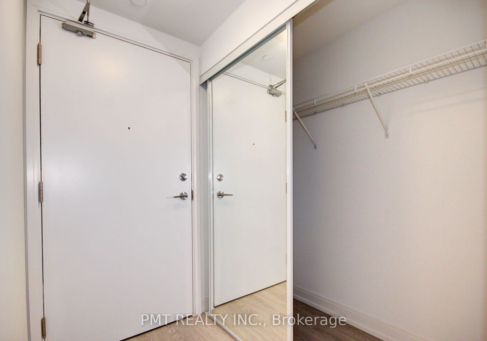 181-dundas-street-e-toronto-ontario-c12236776