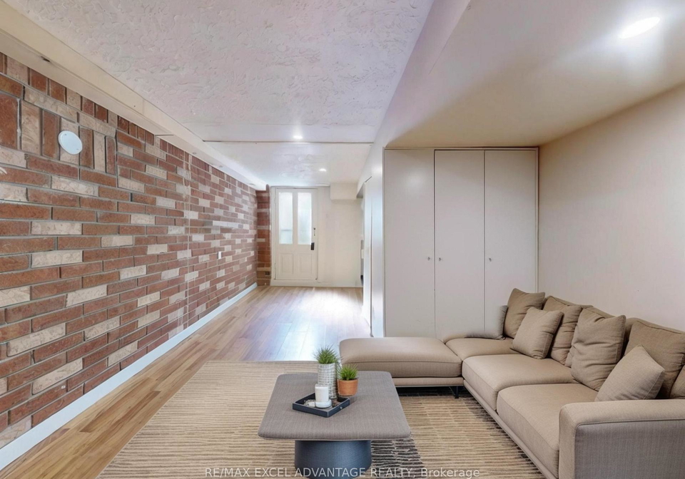 126-beaconsfield-avenue-toronto-ontario-c12237158