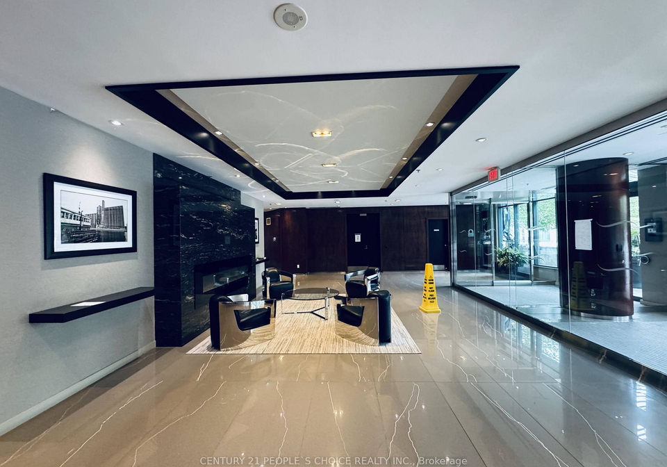 231-fort-york-boulevard-toronto-ontario-c12237522
