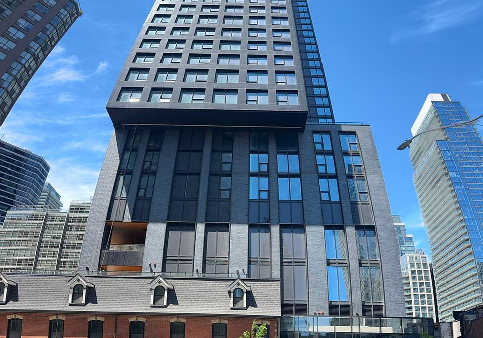8-wellesley-street-w-toronto-ontario-c12237684