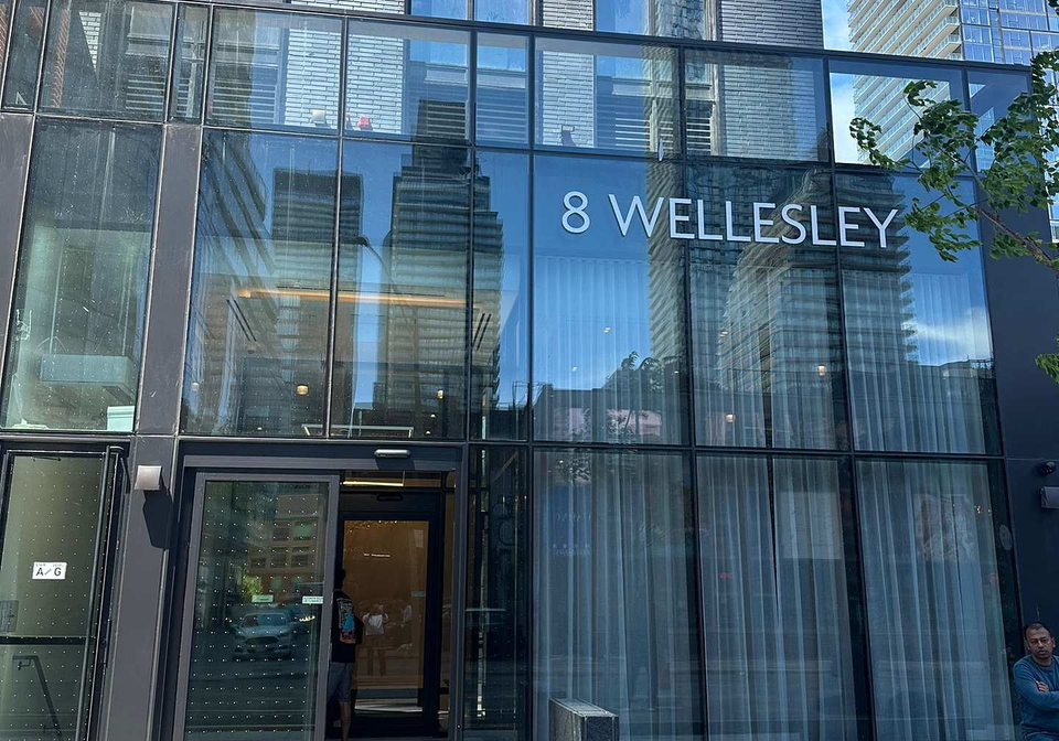 8-wellesley-street-w-toronto-ontario-c12237684