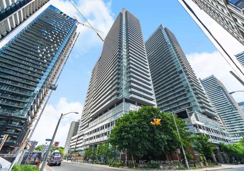 99-broadway-avenue-toronto-ontario-c12237689