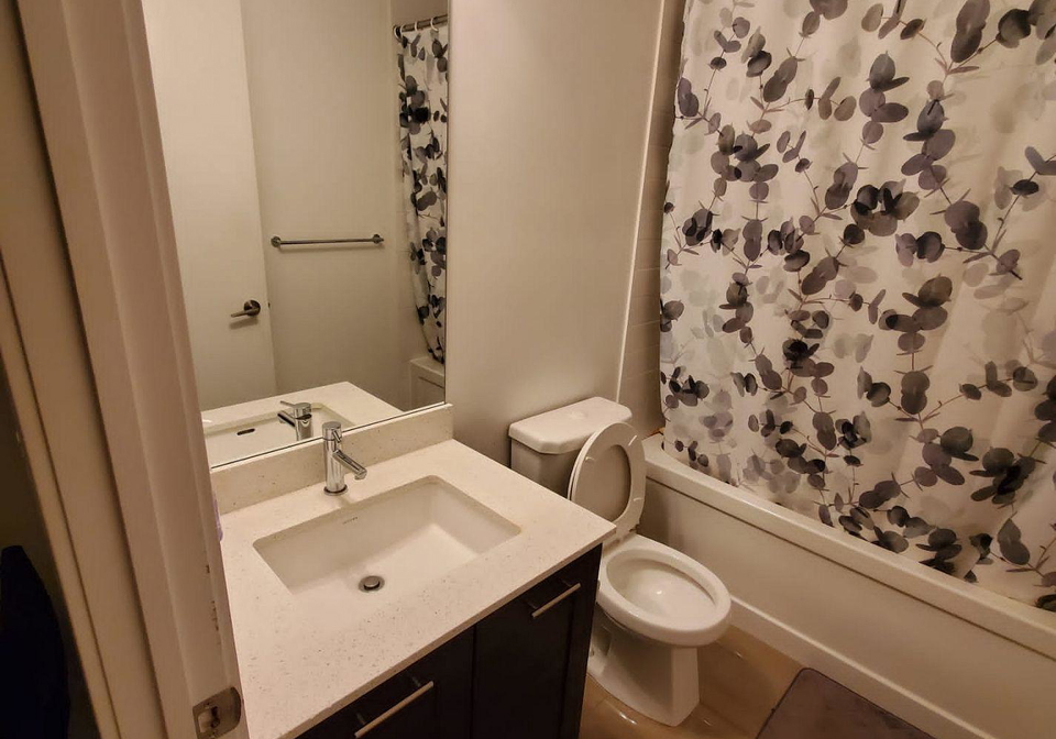 50-bruyeres-mews-toronto-ontario-c12237818