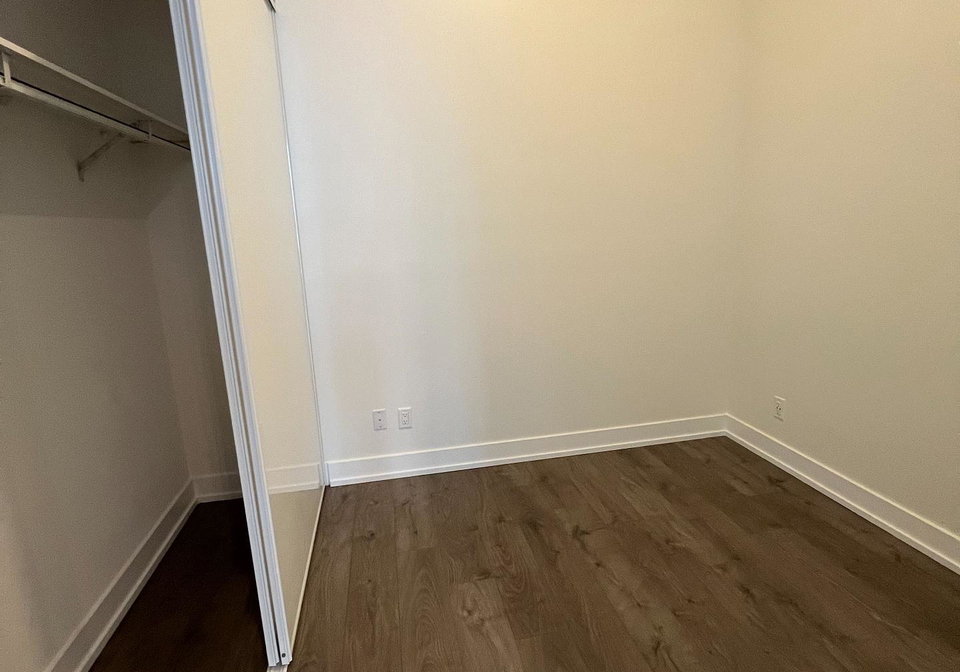 25-adra-grado-way-north-york-ontario-c12237861