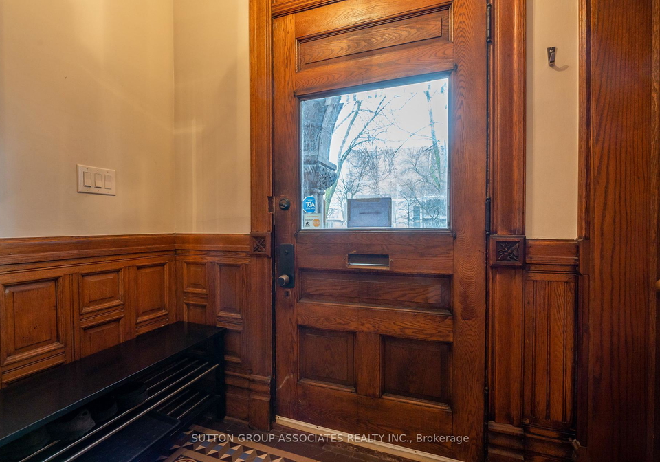 608-spadina-avenue-toronto-ontario-c12237892