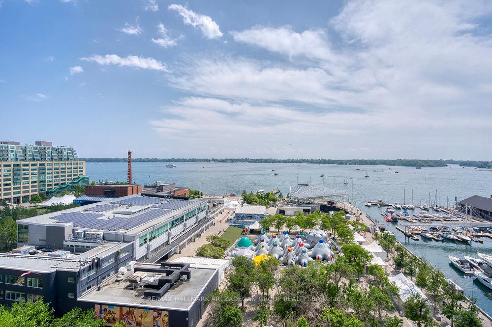 230-queens-quay-w-toronto-ontario-c12237940