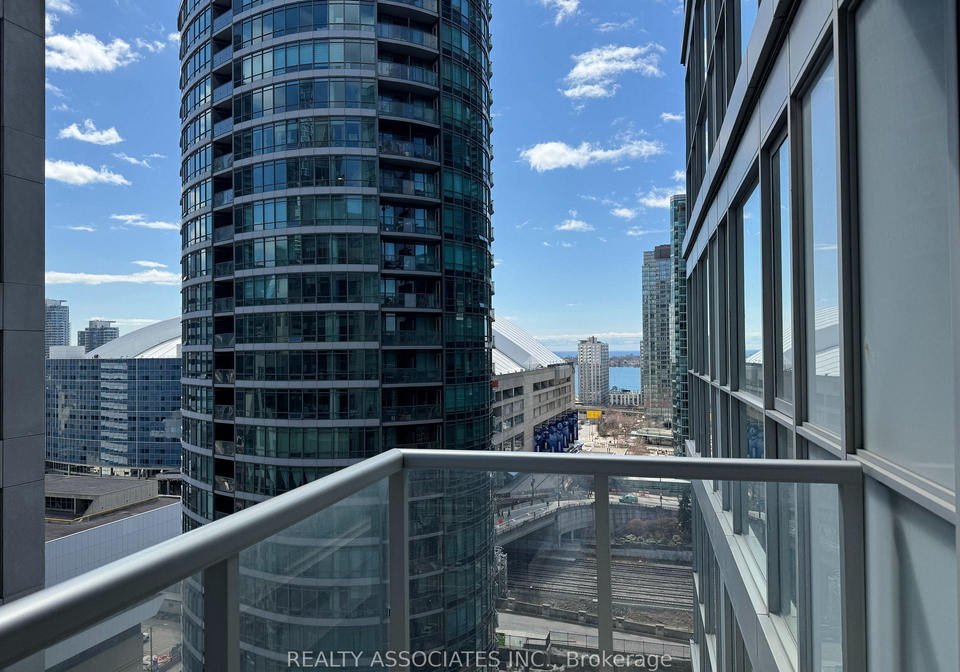 352-front-street-w-toronto-ontario-c12238011