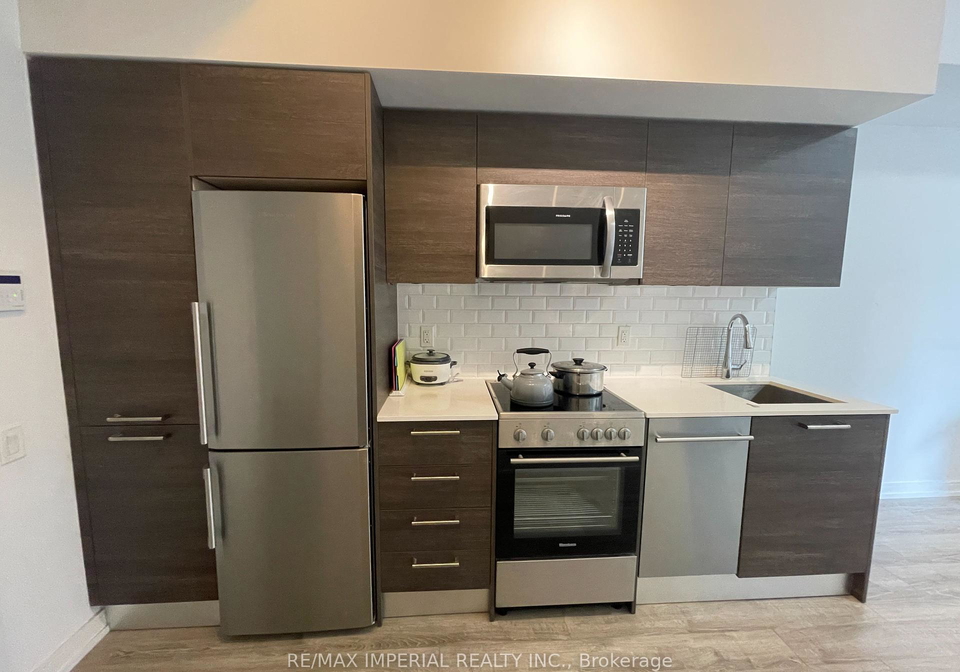 28-wellesley-street-e-toronto-ontario-c12238160