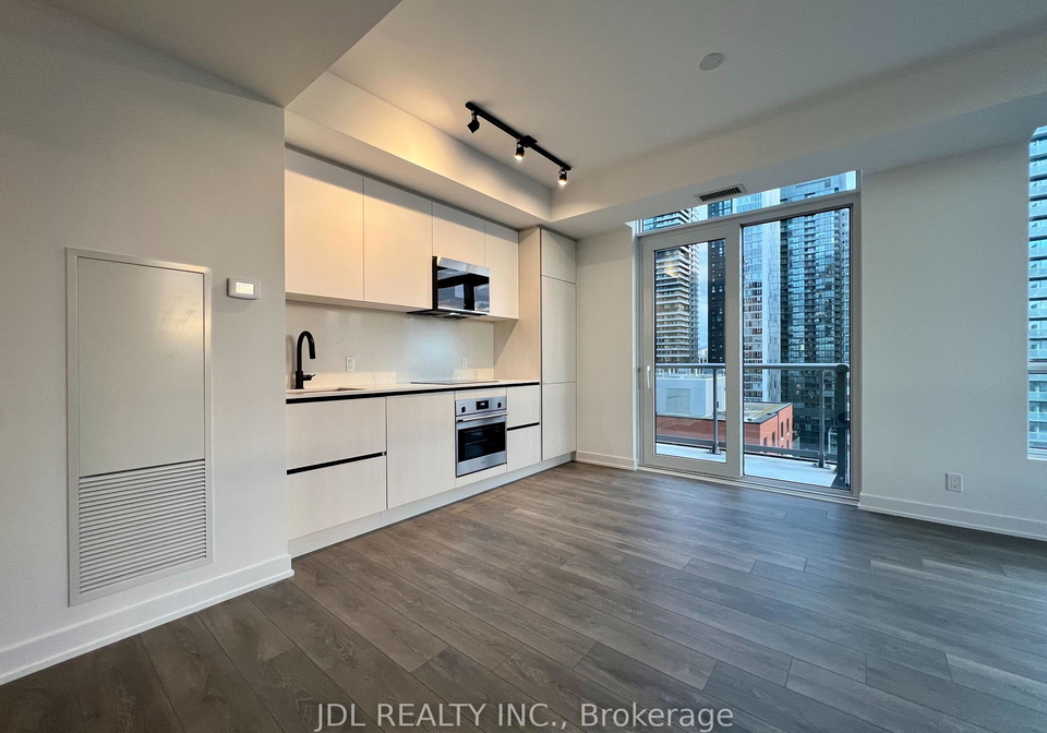108-peter-street-toronto-ontario-c12238308
