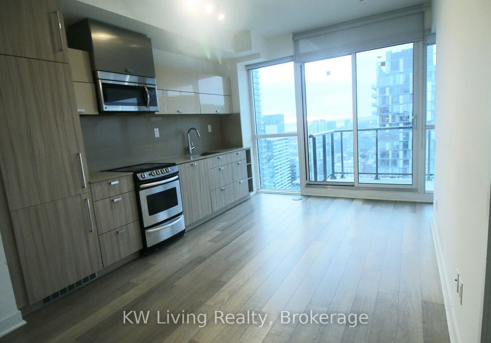 290-adelaide-street-w-toronto-ontario-c12238339