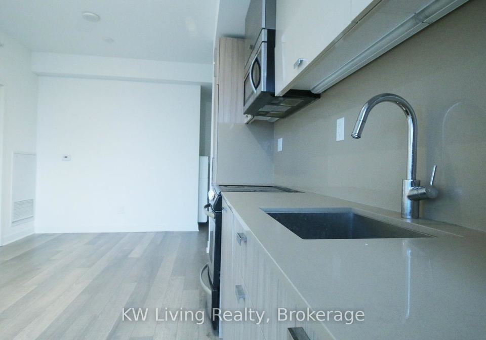 290-adelaide-street-w-toronto-ontario-c12238339