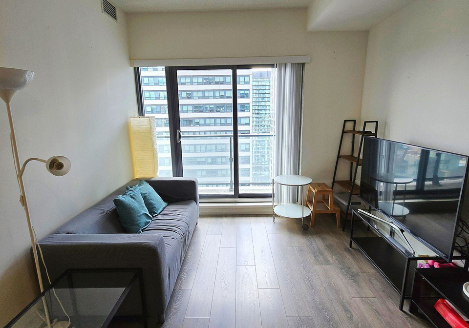 159-dundas-street-e-toronto-ontario-c12238447