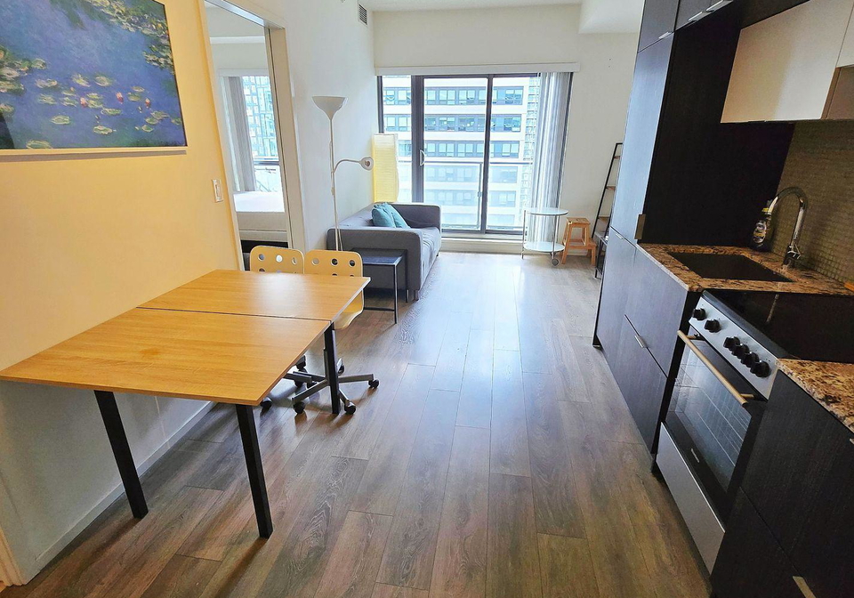 159-dundas-street-e-toronto-ontario-c12238447