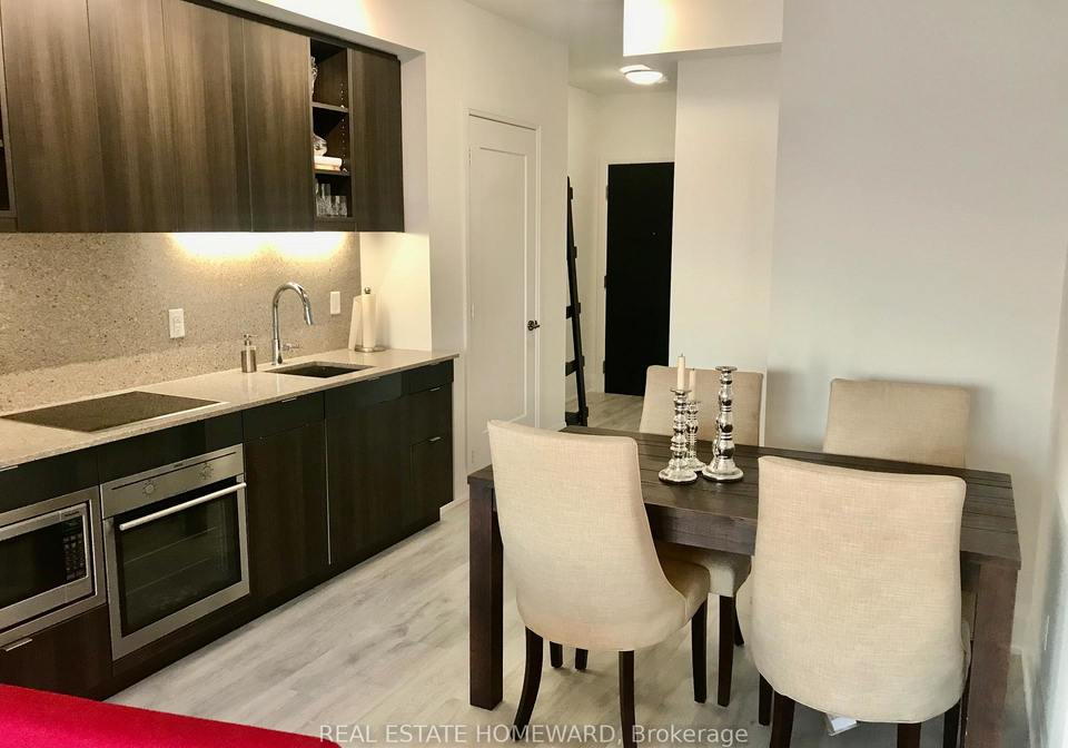 101-erskine-avenue-toronto-ontario-c12239453