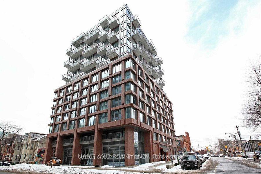2-augusta-avenue-se-toronto-ontario-c12239530