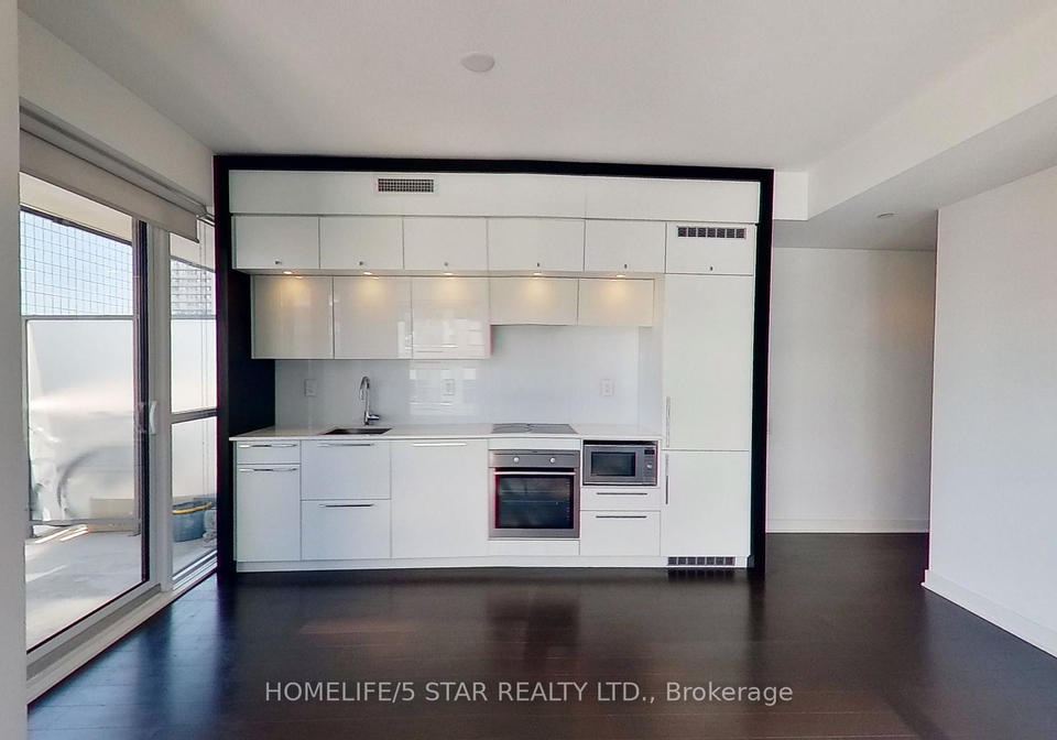 15-grenville-street-toronto-ontario-c12239614