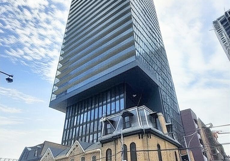 47-mutual-street-s-toronto-ontario-c12239711