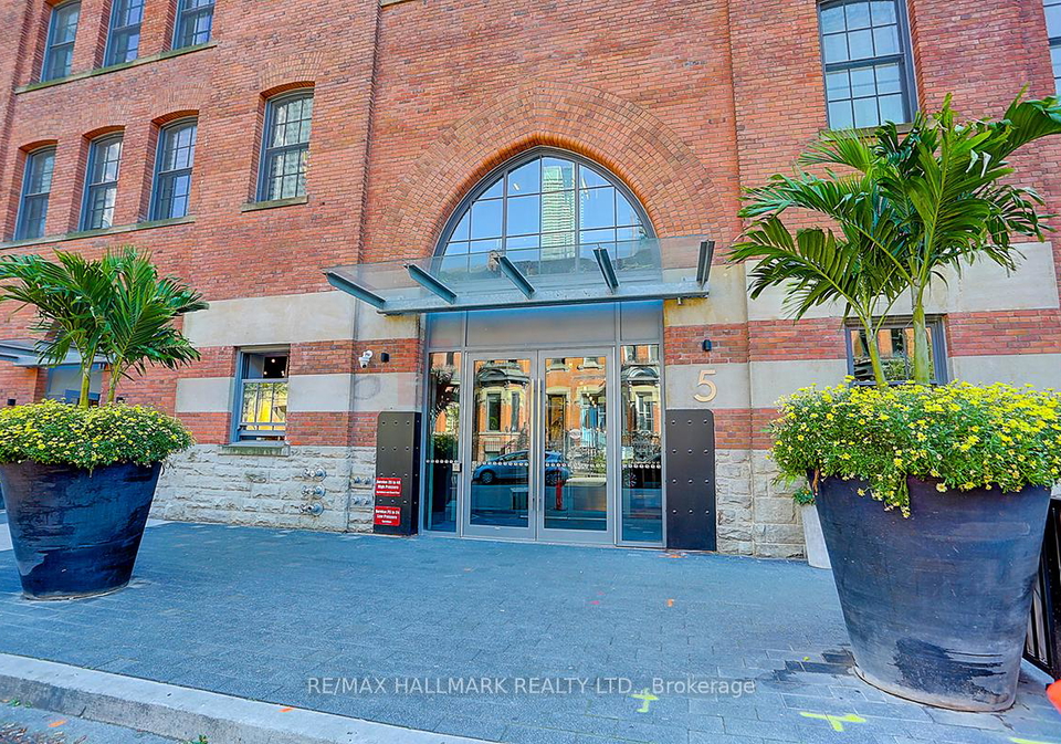 5-st-joseph-street-toronto-ontario-c12239848