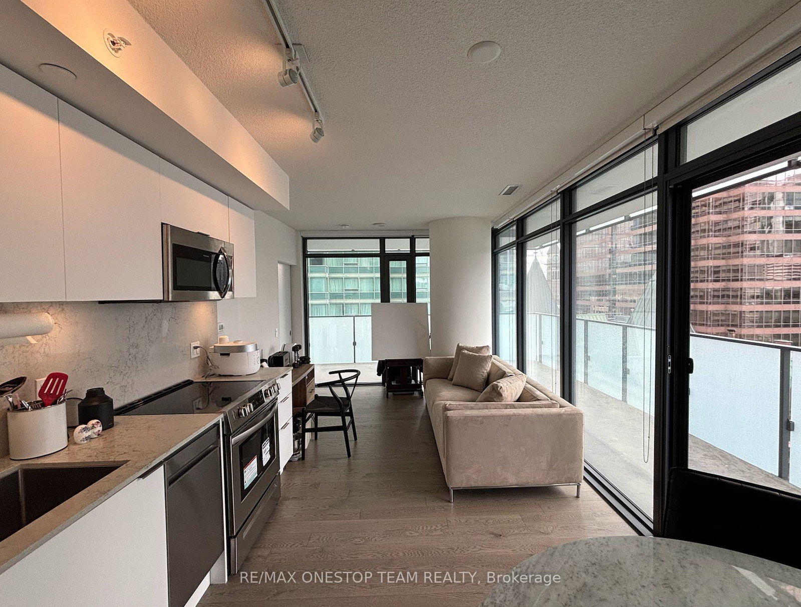 25-richmond-street-e-toronto-ontario-c12240368