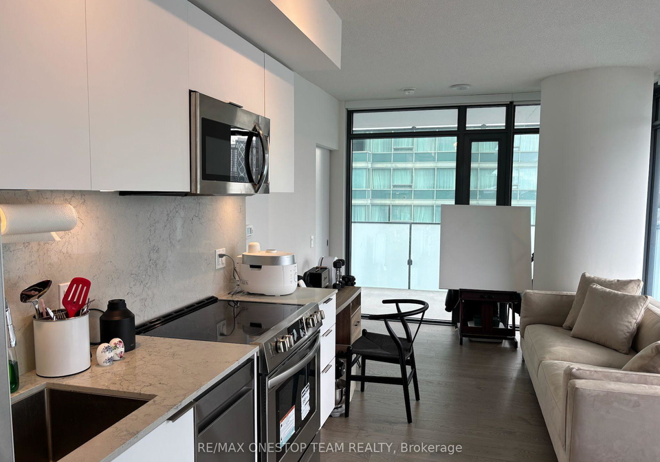 25-richmond-street-e-toronto-ontario-c12240368