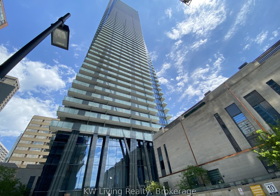 1080-bay-street-toronto-ontario-c12240835