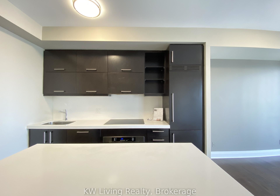 1080-bay-street-toronto-ontario-c12240835
