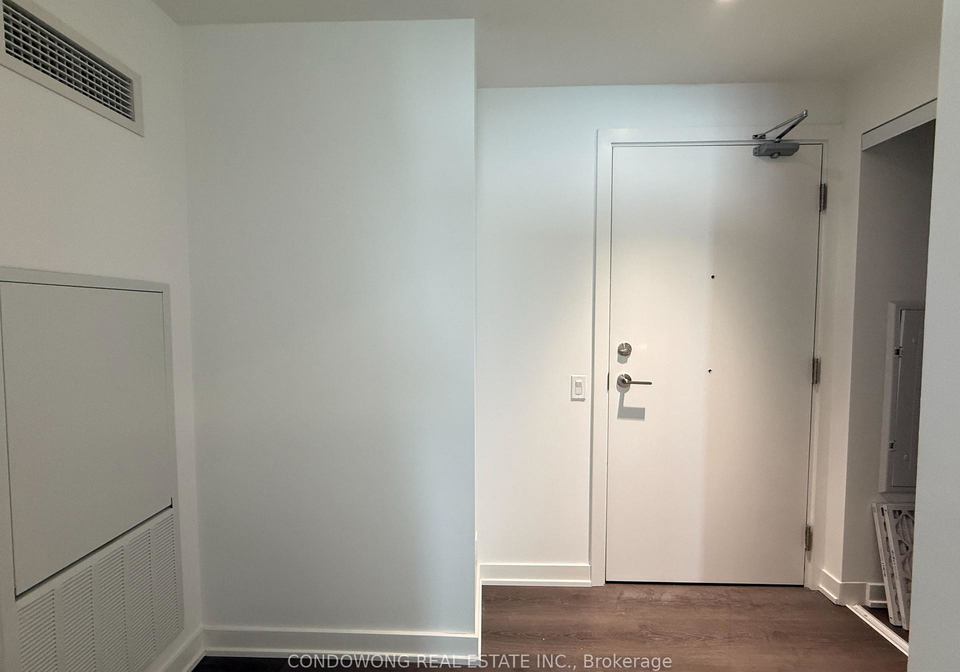 8-wellesley-street-w-toronto-ontario-c12240902