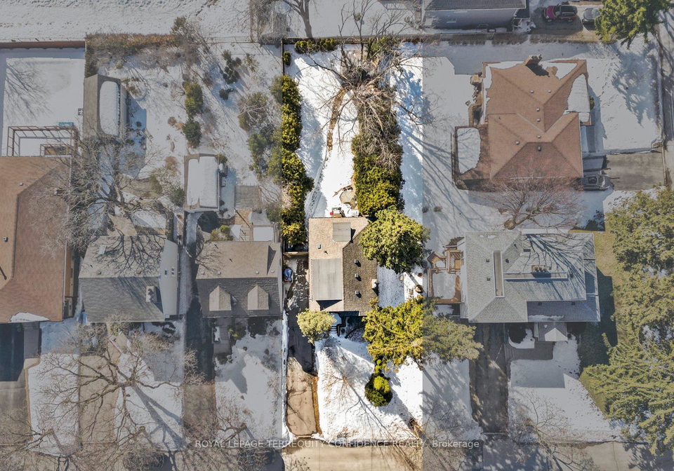 10-abbotsford-road-toronto-ontario-c12241045