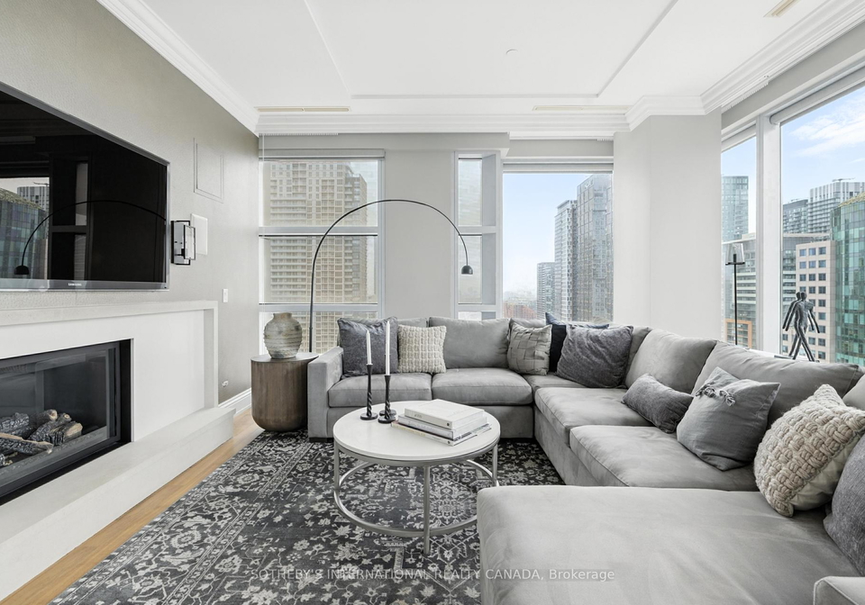 183-wellington-street-w-toronto-ontario-c12241449