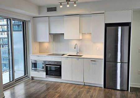 99-broadway-avenue-toronto-ontario-c12241606