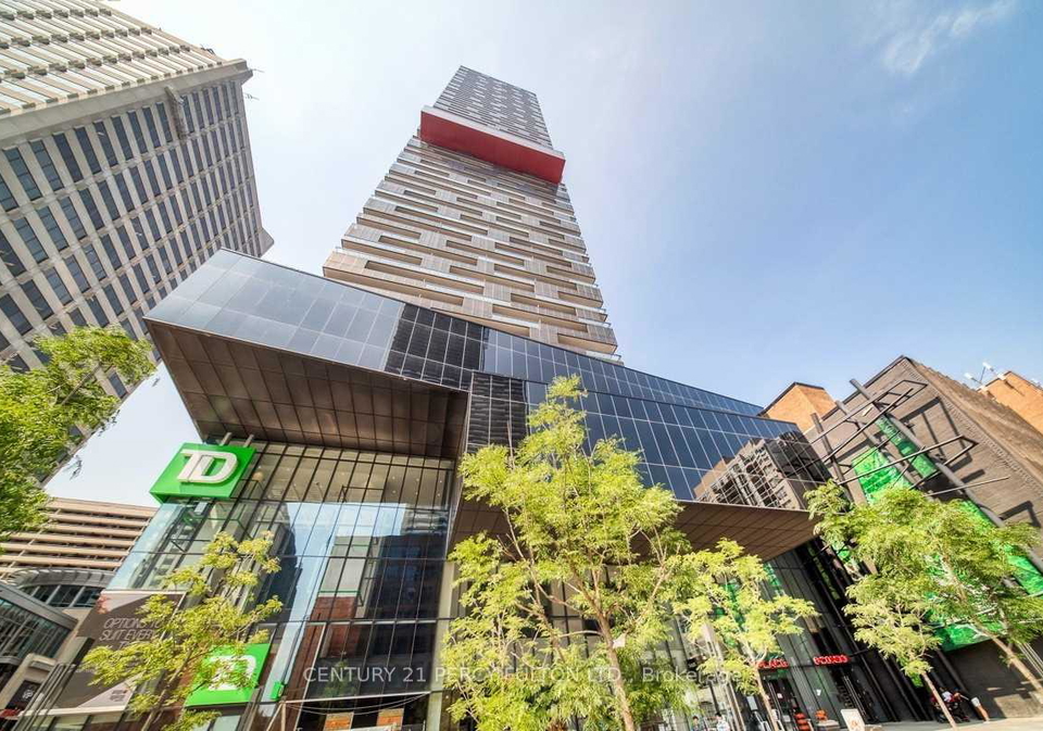 8-eglinton-avenue-e-toronto-ontario-c12241850