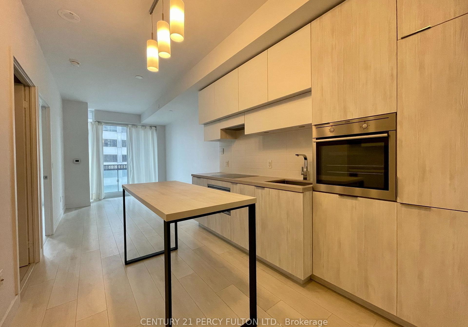 8-eglinton-avenue-e-toronto-ontario-c12241850