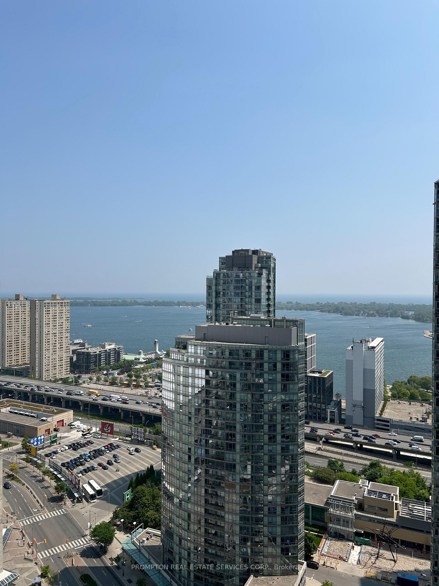 3-concord-cityplace-way-toronto-ontario-c12242501