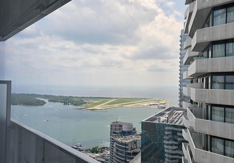 88-harbour-street-toronto-ontario-c12242557