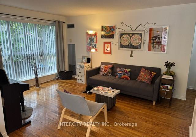 800-sheppard-avenue-w-toronto-ontario-c12242805