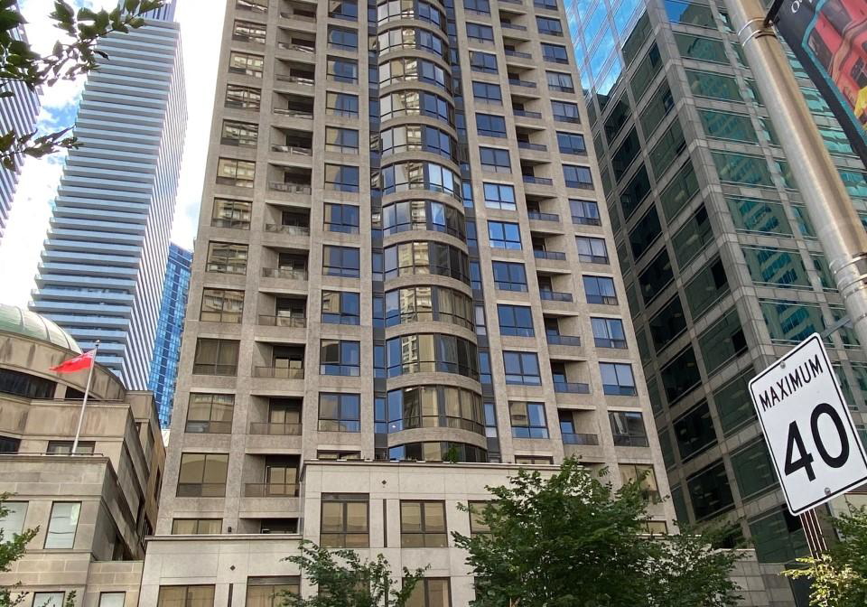 55-bloor-street-e-toronto-ontario-c12242949