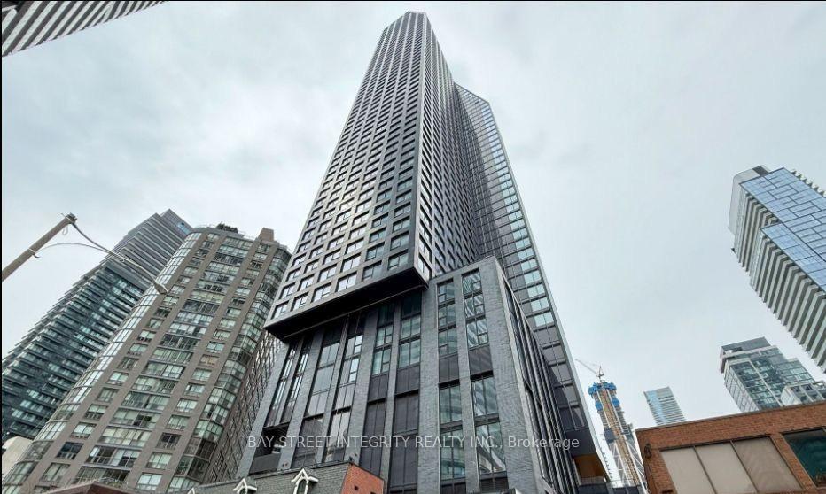 8-wellesley-street-toronto-ontario-c12243315