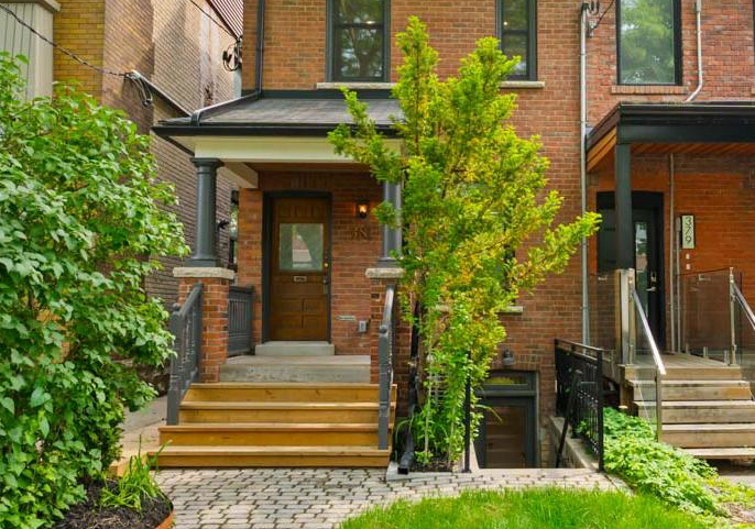 381-st-clarens-avenue-toronto-ontario-c12244332
