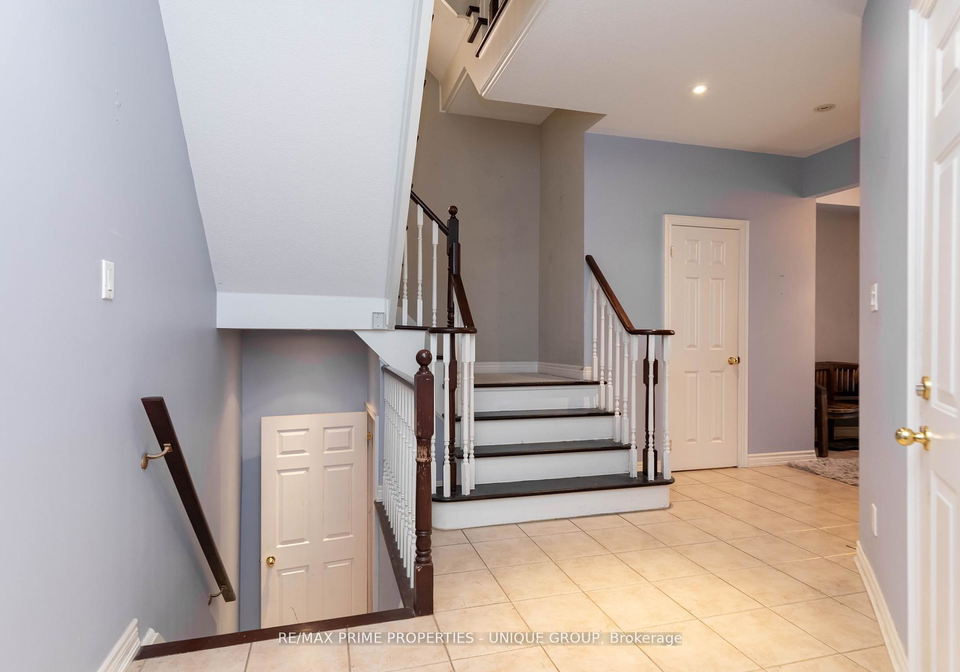 14-hampton-park-crescent-east-york-ontario-c12244413