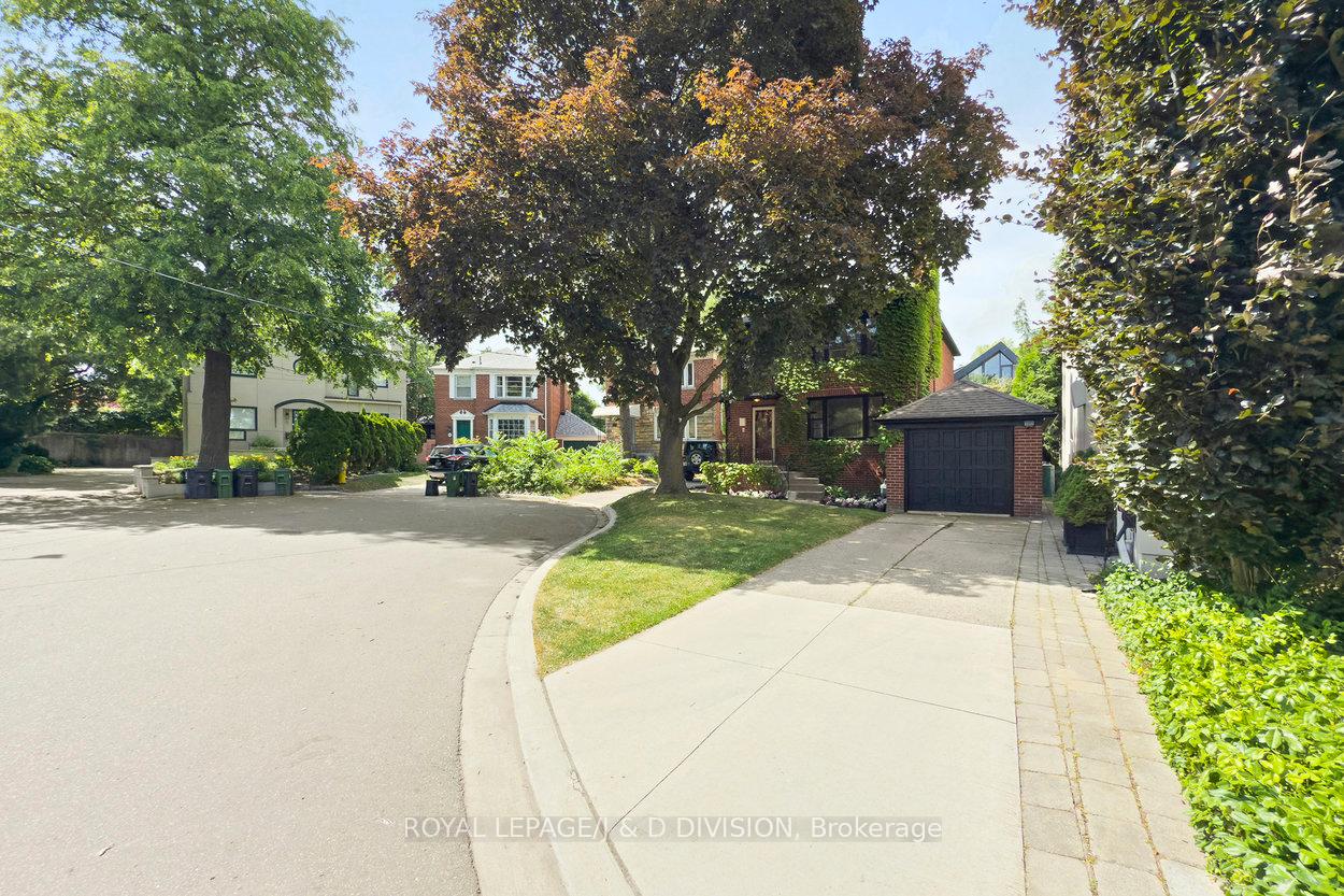 6-lyndhurst-court-toronto-ontario-c12244457