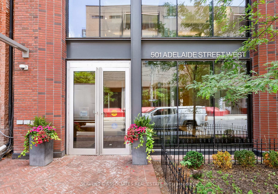 501-adelaide-street-w-toronto-ontario-c12244514