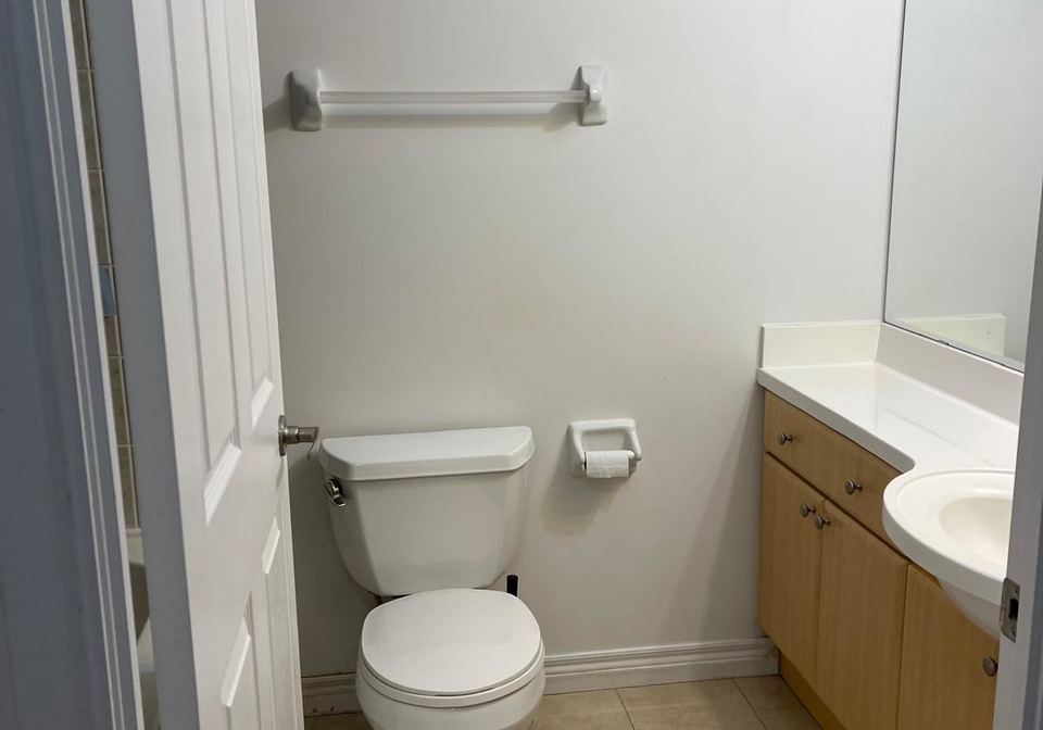 763-bay-street-toronto-ontario-c12244891