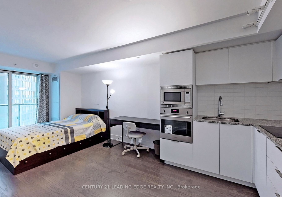 955-bay-street-toronto-ontario-c12245138