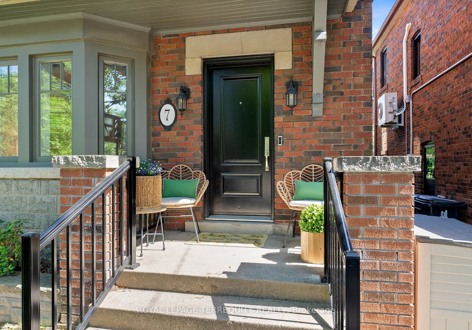 7-roe-avenue-toronto-ontario-c12245295