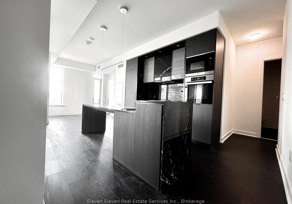 11-yorkville-avenue-toronto-ontario-c12245390