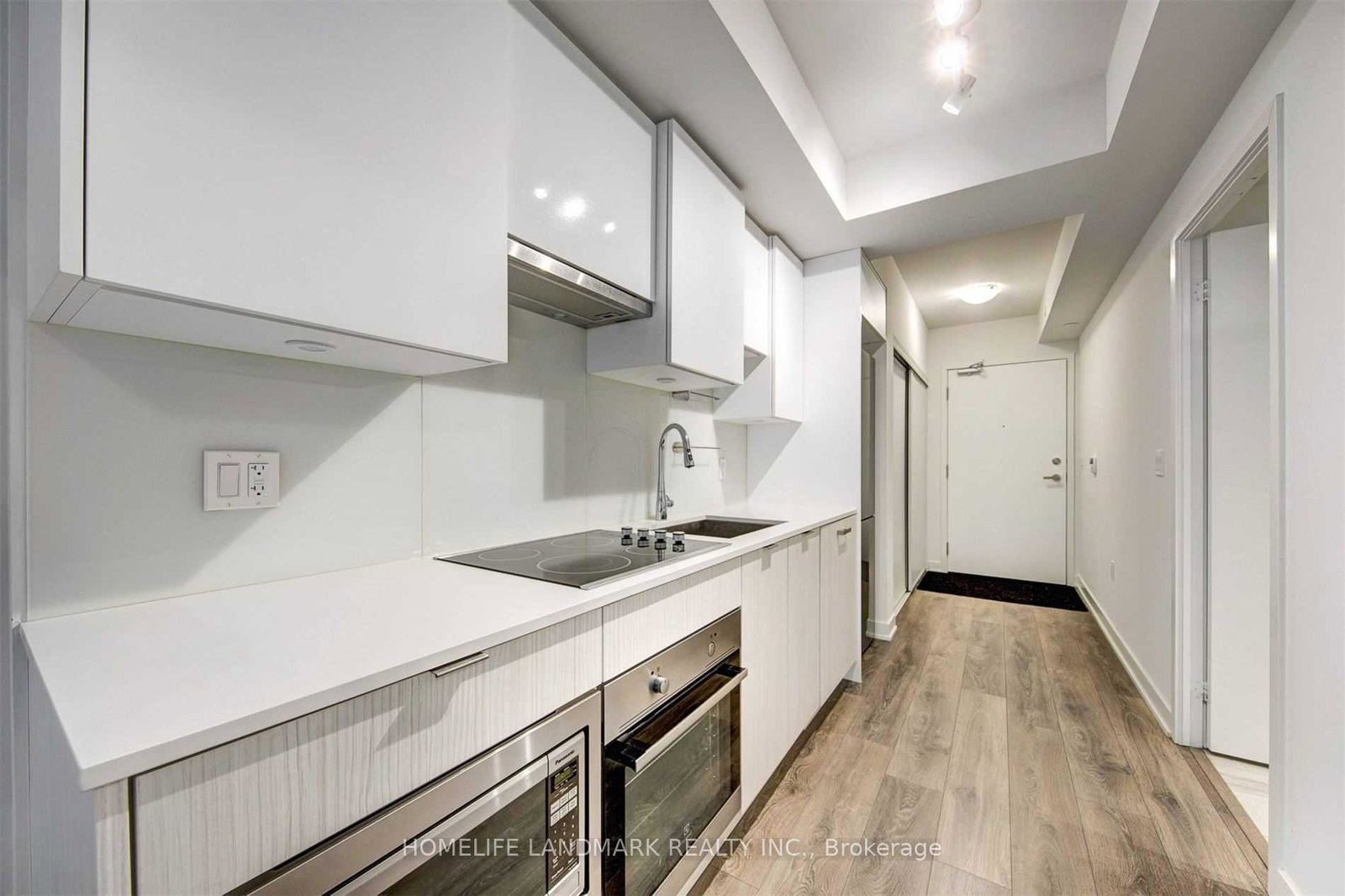 99-broadway-avenue-toronto-ontario-c12245417