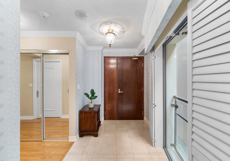 2727-yonge-street-toronto-ontario-c12245463