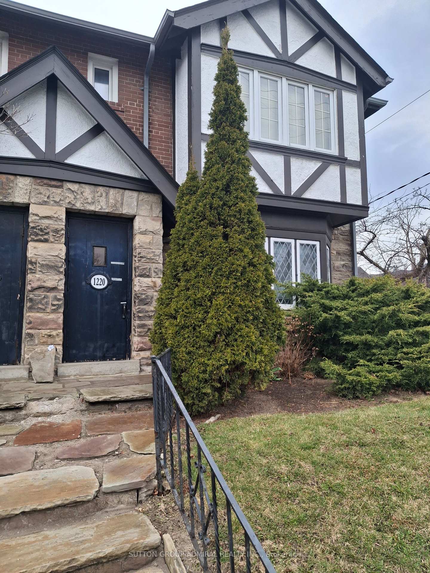 1220-avenue-road-toronto-ontario-c12245674